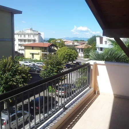 Benaco Apartamento *